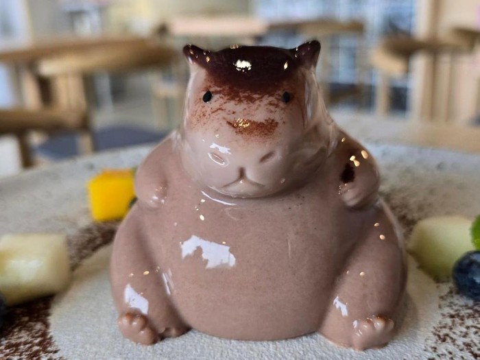 puding gemas bentuk capybara dan hewan lain