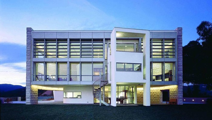 Rumah Tom Hanks/Gwathmey Siegel Kaufman Architects llc via Velvet Ropes Rumah Tom Hanks.