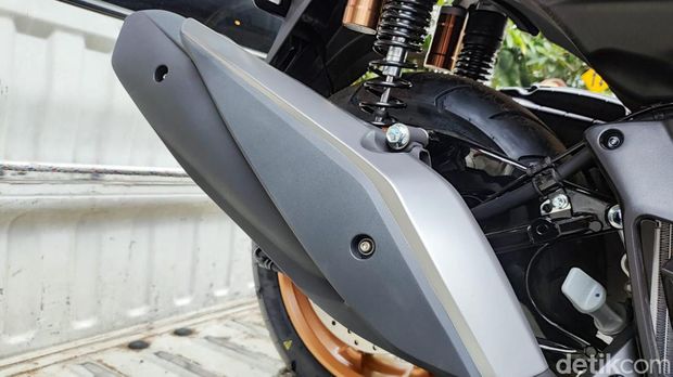 Yamaha NMax 'Turbo' Tech Max Ultimate.