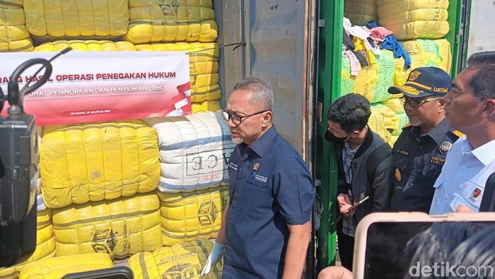 Zulhas Cek Barang Impor Ilegal