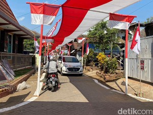Bendera Merah Putih Sepanjang 300 Meter Hiasi Kampung Kebonagung Malang