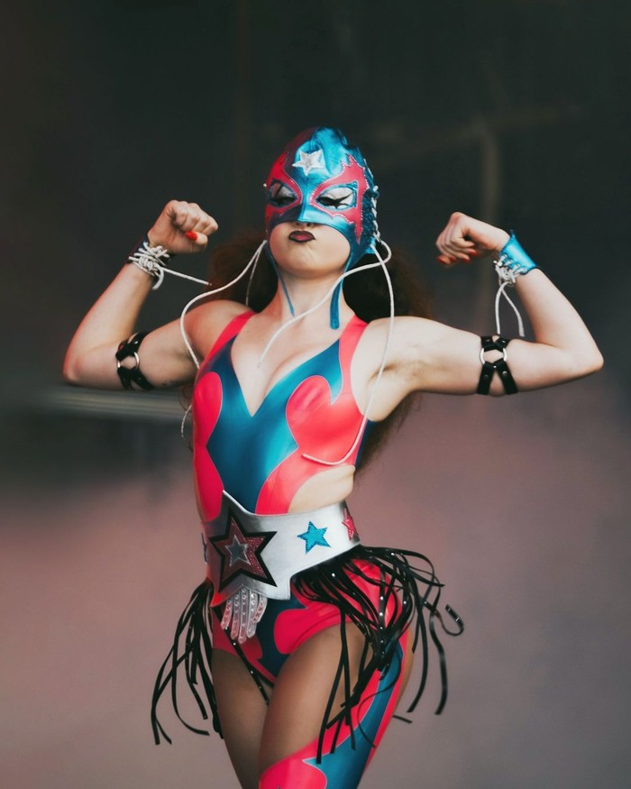 Chappell Roan berhasil hadirkan puluhan ribu penonton saat manggung di Lollapalooza, Chicago.