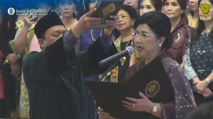 Destry Damayanti resmi dilantik jadi deputi gubernur Bank Indonesia lagi.