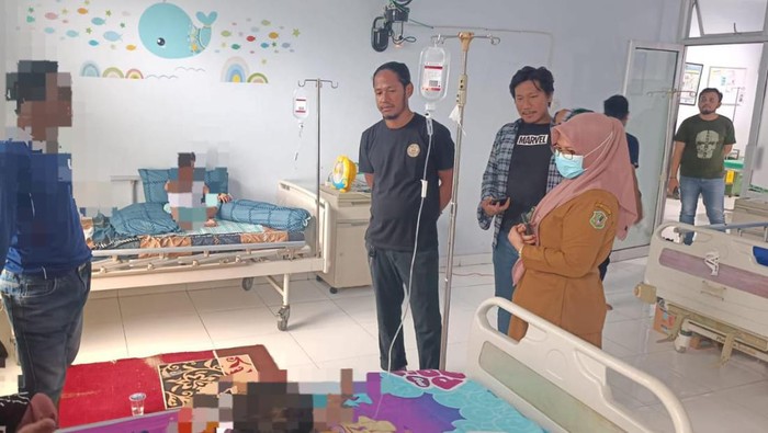 Polisi menyelidiki kasus keracunan makanan di Kota Gorontalo. 7 anak dan 1 orang dewasa mengalami keracunan setelah makan di sebuah acara ulang tahun.