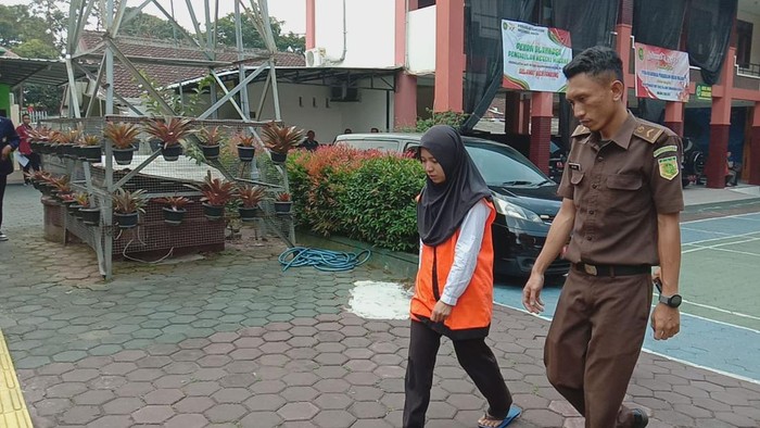 Indah Permata Sari, terdakwa penganiaya anak selebgram Aghnia Punjabi