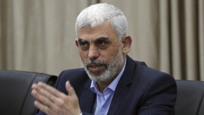 Hamas menunjuk Yahya Sinwar sebagai pemimpin politik barunya menggantikan Ismail Haniyeh yang tewas terbunuh di Teheran. Ini sosoknya.