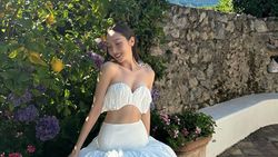 Cara Jessica Jung Rayakan Ultah Ke-17 Debut