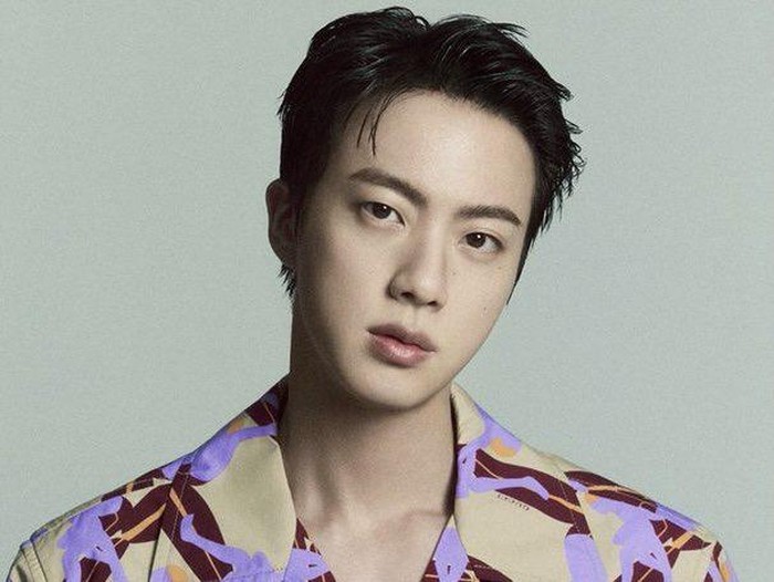 Jin BTS jadi global ambassador terbaru Gucci