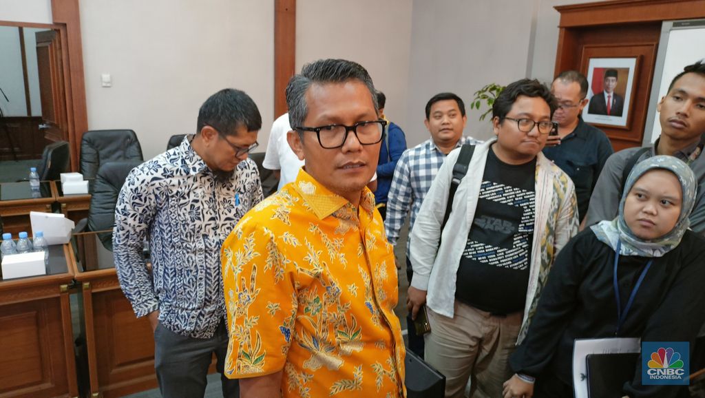 Jubir Kemenperin Febri Hendri Antoni Arif (վ/Ferry Sandi)