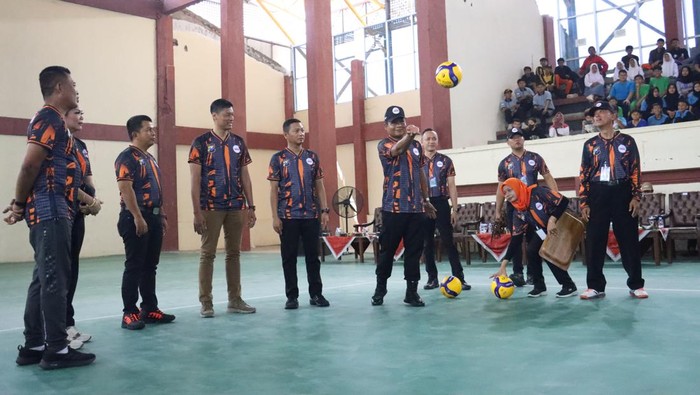 Kejuaraan bola voli Polres Mojokerto Kota