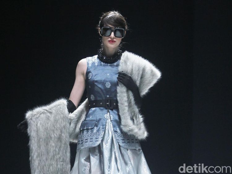 8 Koleksi Busana Cantik Manis Yosafat Dwi Kurniawan di JF3 Fashion Festival