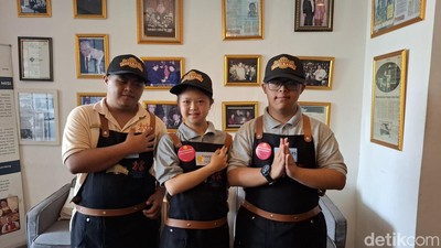 Kafe di Jaksel Karyakan Penyandang Down Syndrome Sebagai Barista