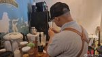 Kafe di Jaksel Karyakan Penyandang Down Syndrome Sebagai Barista