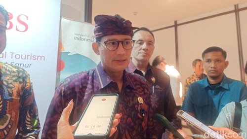 Menparekraf Sandiaga Salahuddin Uno ketika ditemui di Sanur, Denpasar, Bali, Rabu (7/8/2024). (Foto: Ni Made Lastri Karsiani Putri/detikBali)
