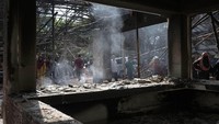 Museum Sheikh Mujibur Rahman dibakar demonstran sebagai bentuk kemarahan warga Bangladesh terhadap pemerintahan Perdana Menteri Sheikh Hasina.  