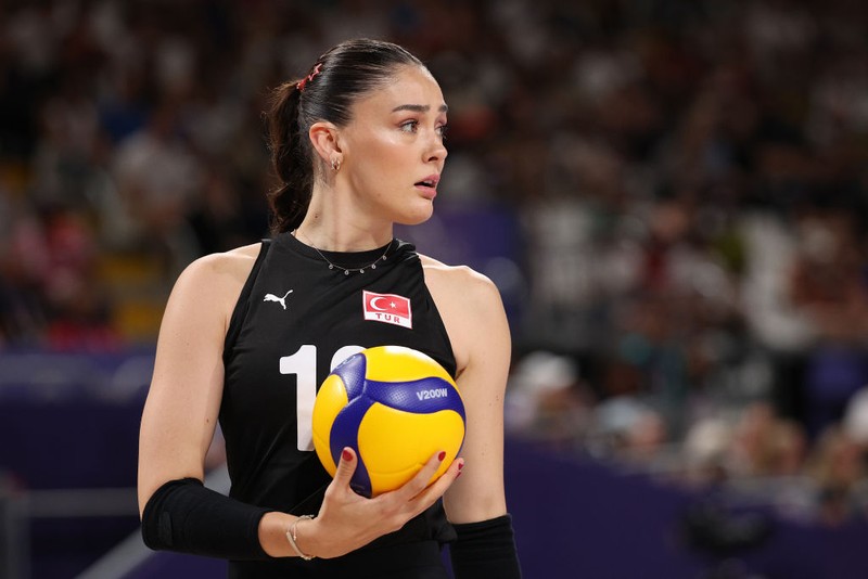 PARIS, FRANCE - AUGUST 01: Zehra Gunes of Team Türkiye looks on during the Women’s Preliminary Round - Pool C match between Team Türkiye and Team Dominican Republic on day six of the Olympic Games Paris 2024 at Paris Arena on August 01, 2024 in Paris, France. (Photo by Jared C. Tilton/Getty Images)