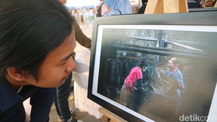 Pameran foto jejak jalur rempah yang digelar di Halaman Stadion Joyokusumo Pati, Rabu (7/8/2024).