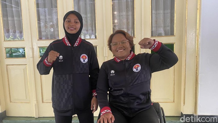 Pelepasan Qonitah Ikhtiar Syakuroh (badminton) dan Teodora Audi Ayudya (archery) ke Paralimpiade Paris 2024 di kompleks Kepatihan, Jogja, Rabu (7/8/2024).