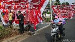Pernak-pernik HUT RI Mulai Diburu Warga