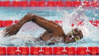 Vanessa Bobimbo dari Kongo berlaga di nomor 50 meter gaya bebas putri di Olimpiade Musim Panas di Nanterre, Prancis. AP/Tsvangirayi Mukwazhi