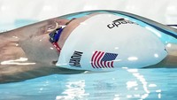 Ryan Murphy, dari Amerika Serikat, berlomba dalam babak penyisihan gaya punggung 100 meter putra di Olimpiade Musim Panas 2024. AP/Bernat Armangue