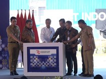 Jokowi Resmikan Pabrik Anoda Baterai di Kendal: Terbesar di Dunia