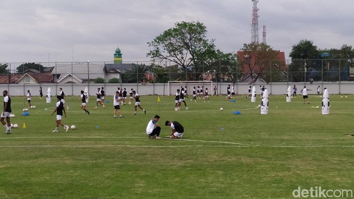 PSM Makassar menggelar latihan di Stadion Kalegowa, Kabupaten Gowa.