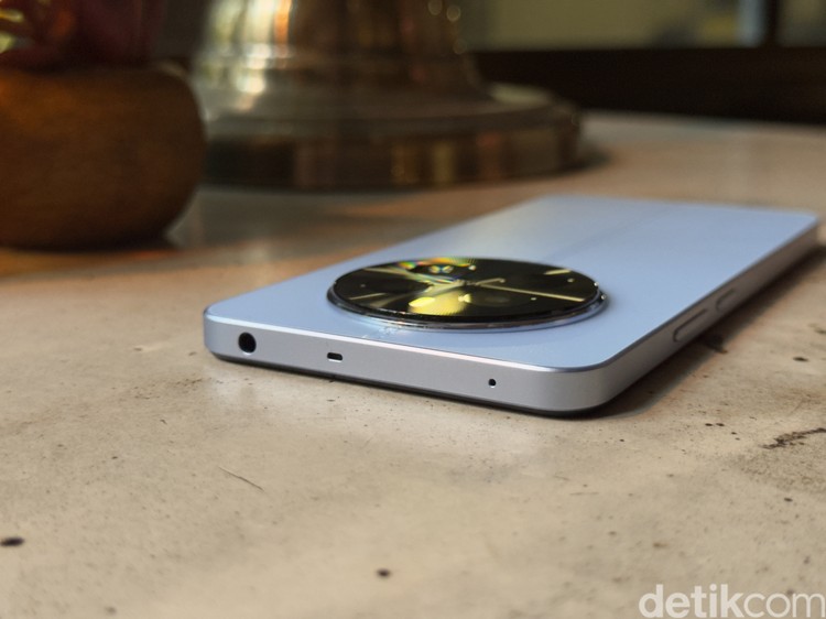 Realme 13