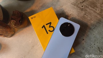 Demi memberikan pengalaman mulus saat main game, Realme memberikan GT Mode. Ketika mengaktifkan fitur GT Mode, pengguna dapat mengoptimalkan frame rate dan respon sentuhan, serta menonaktifkan notifikasi yang masuk. Foto: Adi Fida Rahman/detikINET