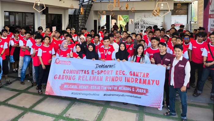 Sejumlah milenial dari Indramayu bagian barat resmi bergabung dengan Relawan Milenial Nina Indramayu (Rindu). (dok Istimewa)