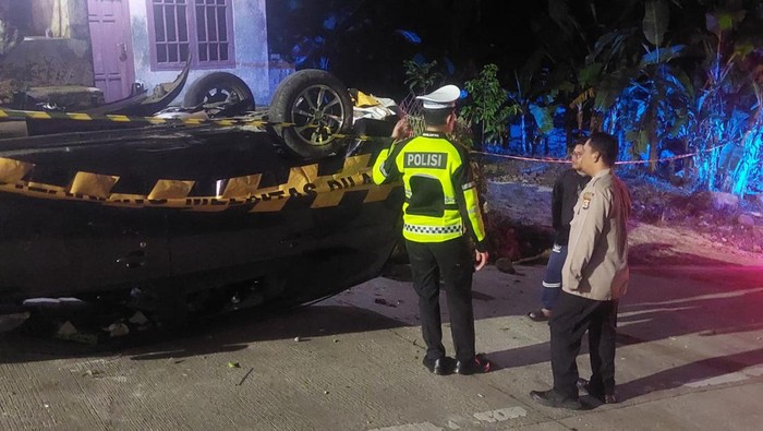 Kecelakaan Beruntun Libatkan Tiga Kendaraan di Tanjakan Bangangah, Pandeglang