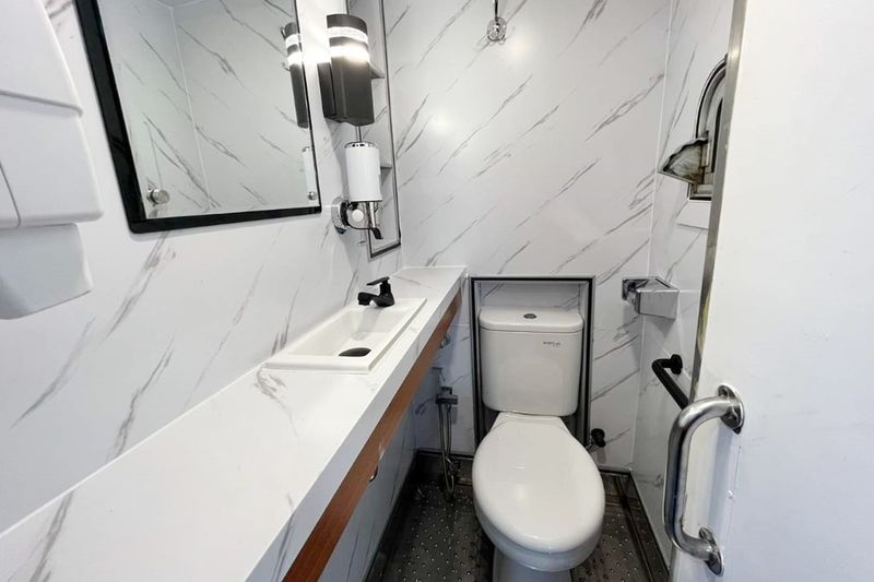 Toilet KA Blambangan Ekspres