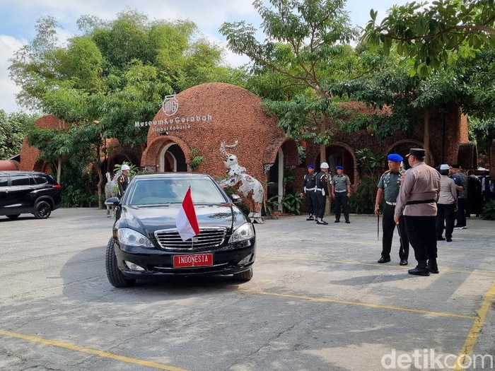 Wakil Presiden RI KH Maruf Amin mengunjungi MuseumKu Gerabah Timbul Raharjo di Kasongan, Bangunjiwo, Kasihan, Kabupaten Bantul, DIY, Rabu (7/8/2024) pagi.