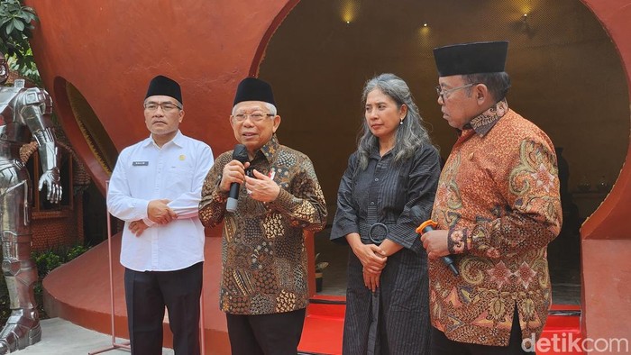 Wapres Maruf Amin mengatakan Menag Yaqut Cholil Qoumas semestinya tak asal mencoret FKUB dari pihak pemberi rekomendasi pendirian rumah ibadah. (Tiara Aliya/detikcom)