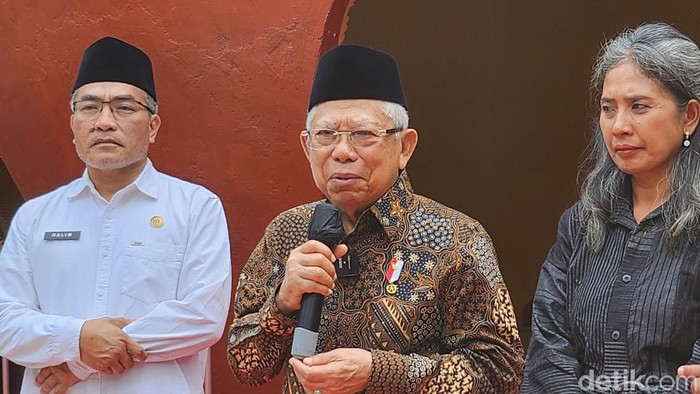 Wapres Maruf Amin mengatakan Menag Yaqut Cholil Qoumas semestinya tak asal mencoret FKUB dari pihak pemberi rekomendasi pendirian rumah ibadah. (Tiara Aliya/detikcom)