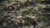 Meskipun organisasi olahraga akuatik internasional itu tidak menyebutkan alasan pembatalan, tingkat bakteri di dalam air Sungai Seine telah menjadi masalah selama Olimpiade ini. (AP Photo/Dar Yasin)  