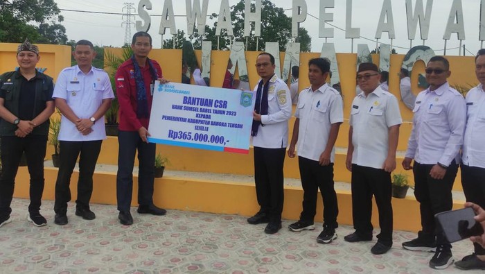 Bank Sumsel Babel serahkan bantuan ke Bangka Tengah