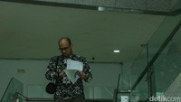 Tim pengacara Dini lantas mempertanyakan proses laporan mereka di Bawas MA. Mereka meminta MA bersikap transparan dalam mengusut laporan kepada tiga hakim PN Surabaya selaku pengadil di kasus pembunuhan Dini Sera yang menjadi terlapor dalam pelaporan mereka.