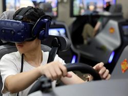 China Buka Sekolah Mengemudi Mobil Pakai VR