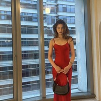 Dalam beberapa tahun terakhir, Eve pernah muncul di sampul Vogue Jepang dan iklan Louis Vuitton. Ia juga sering tampil di acara fashion, termasuk pekan mode. Foto: dok. Instagram @evejobs