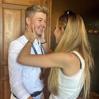 Baru-baru ini, Eve Jobs menjadi sorotan karena hubungannya dengan atlet berkuda Harry Charles yang juga berlaga di Olimpiade Paris. Foto: dok. YouTube.