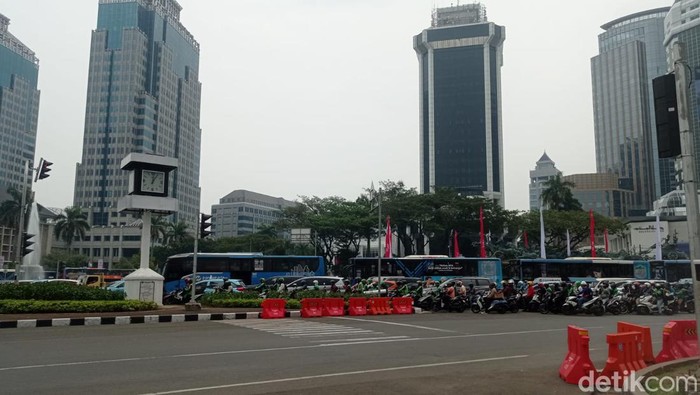 Setelah Kirab Bendera Historis dari Monas ke Halim, Jalan Medan Merdeka Barat Kembali Diaktifkan