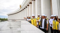 Seperti diketahui, peringatan HUT ke-79 RI atau HUT RI 2024 berbeda dengan tahun-tahun sebelumnya. Untuk tahun ini, upacara peringatan HUT ke-79 RI digelar di dua tempat di Tanah Air, yakni Istana Merdeka, Jakarta dan Istana Negara Ibu Kota Nusantara (IKN), Kalimantan Timur (Kaltim).