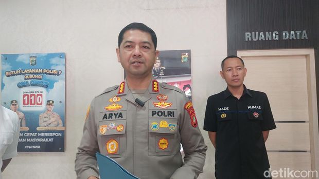 Kapolres Metro Depok Kombes Arya Perdana