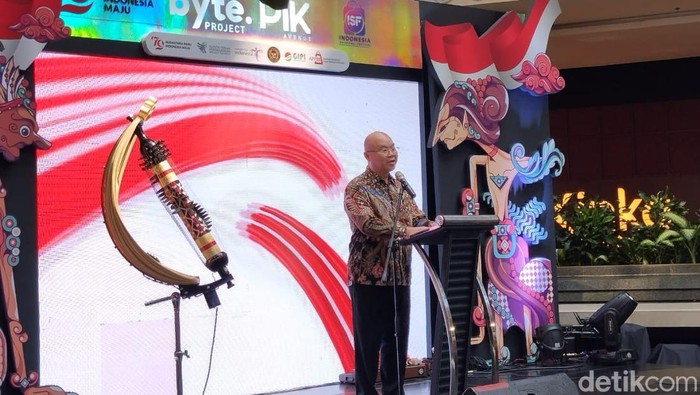 Ketua Umum Asosiasi Pengelola Pusat Belanja Indonesia (APPBI) Alphonzus Widjaja