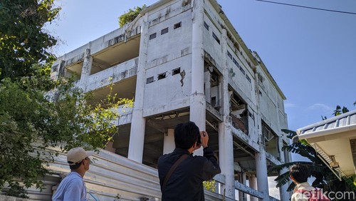 Kondisi selter tsunami di Dusun Karang Pangsor, Desa Pemenang Barat, Kecamatan Pemenang, Lombok Utara, NTB, Kamis (8/8/2024). (Ahmad Viqi/detikBali)