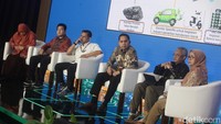 Didik menjelaskan bahwa baterai kendaraan listrik juga bisa menciptakan nilai tambah alias ekonomi sirkuler lewat proses daur ulang. Bahan-bahan material di dalam baterai seperti nikel, kobalt, dan lithium bisa diambil untuk menciptakan kembali baterai lewat metode ekstraksi. Namun, ia mengatakan bahwa selama proses riset yang dilakukan pihaknya, ada kesulitan dalam proses tersebut.  