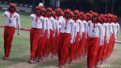 Melihat Latihan Paskibraka Jelang Diberangkatkan ke IKN