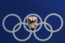 Lompatan Memukau Atlet Olimpiade Paris 2024