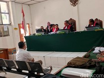 Kasus Korupsi Dana Hibah KONI, Hendri Zainuddin Dituntut 1,5 Tahun Penjara